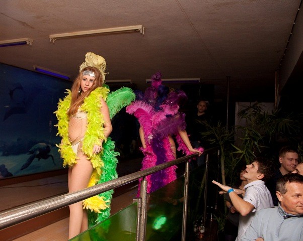 Viva Carnaval w Klubie Chill Out(wystp tancerek)