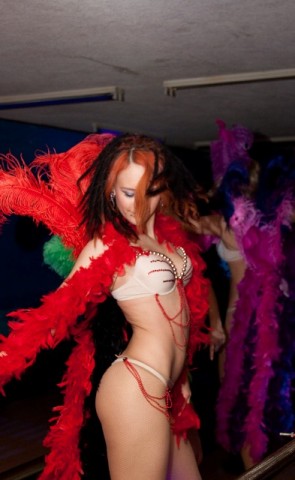 Viva Carnaval w Klubie Chill Out(wystp tancerek)