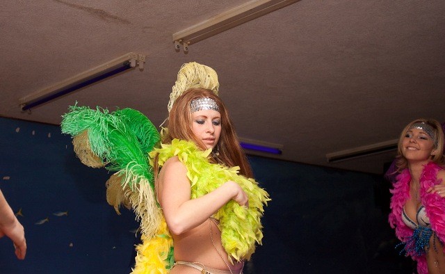 Viva Carnaval w Klubie Chill Out(wystp tancerek)