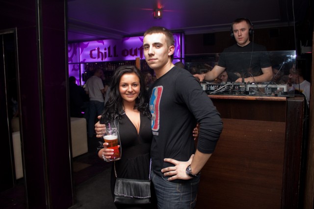 FROZEN BAR W KLUBIE CHILL OUT 