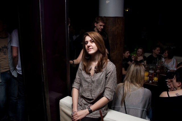 FROZEN BAR W KLUBIE CHILL OUT 