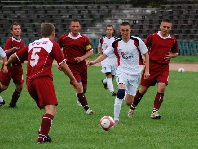 MKS STAR STARACHOWICE KONTRA PIAST OSIEK (0:0)