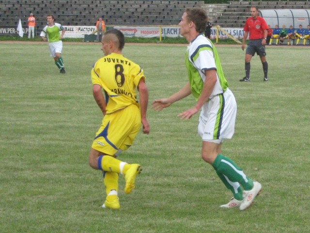 Mecz Juventy Perfopol Starachowice z Dalinem Mylenice