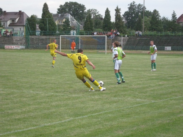 Mecz Juventy Perfopol Starachowice z Dalinem Mylenice