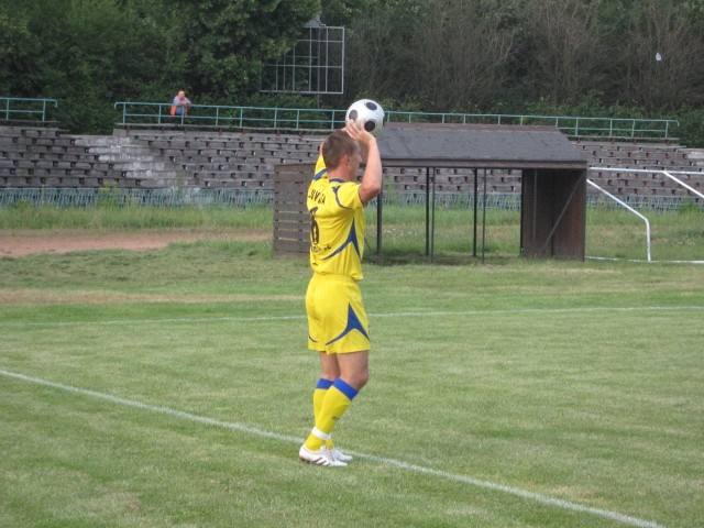 Mecz Juventy Perfopol Starachowice z Dalinem Mylenice