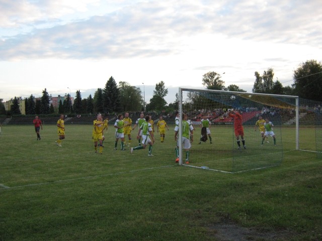 Mecz Juventy Perfopol Starachowice z Dalinem Mylenice