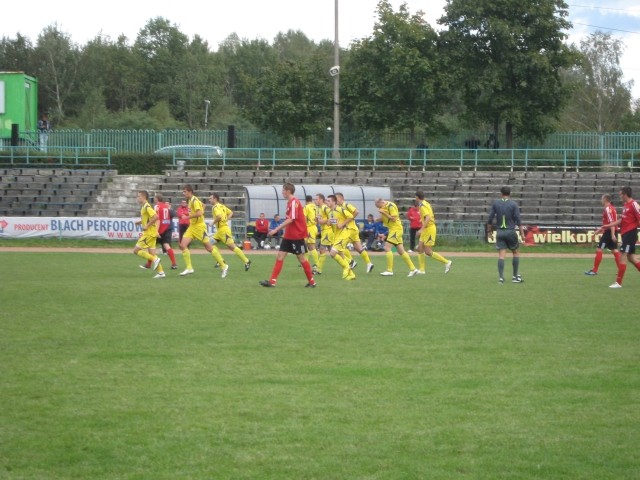 Mecz Juventy Perfopol Starachowice z Przebojem Wolbrom