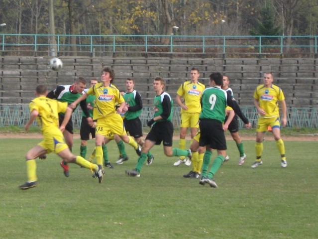 Mecz Juventy Perfopol Starachowice z Naprzodem Jdrzejw