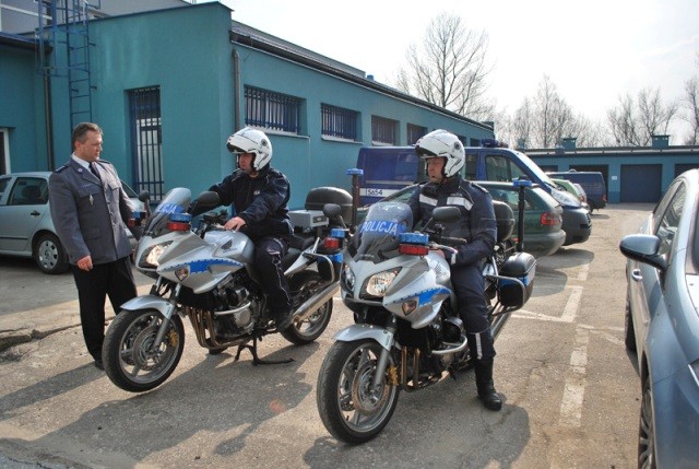 Dwa motocykle marki Honda CBF 1000AA otrzymali Starachowiccy Policjanci