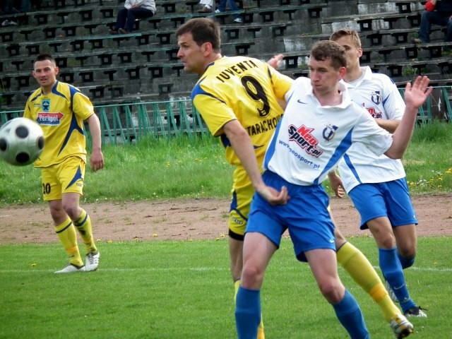 Mecz Juventy-Perfopol Starachowice z Uni Tarnw
