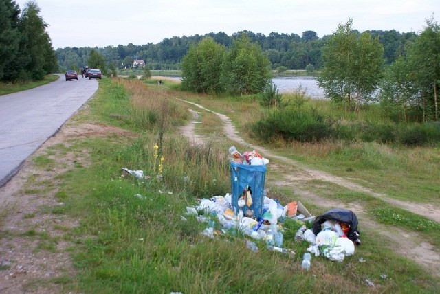 mieci nad Zalewem Brodzkim