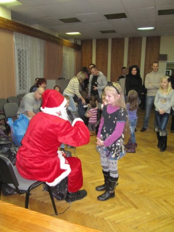 wity Mikoaj w Komendzie Powiatowej Policji w Starachowicach