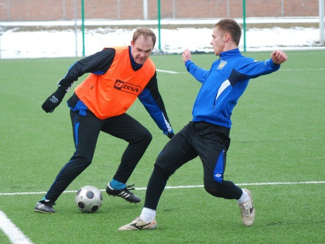 Juventa Starachowice przegraa w sparingu 0:2 z warszawskim Ursusem