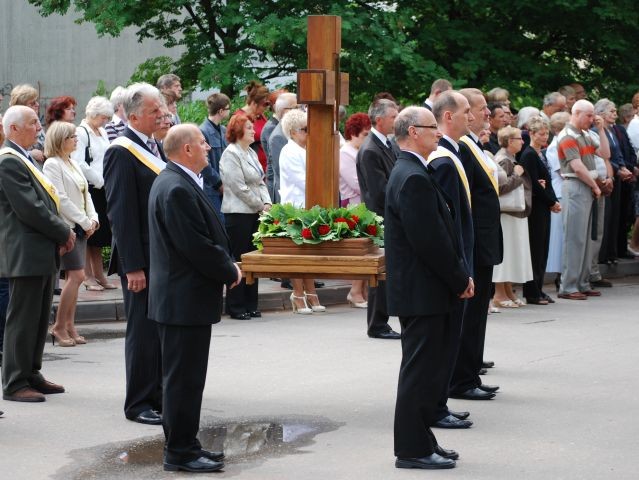 W czwartkowe przedpoudnie ulicami Starachowic przemaszeroway procesje zwizane z Uroczystoci Najwitszego Ciaa i Krwi Paskiej.