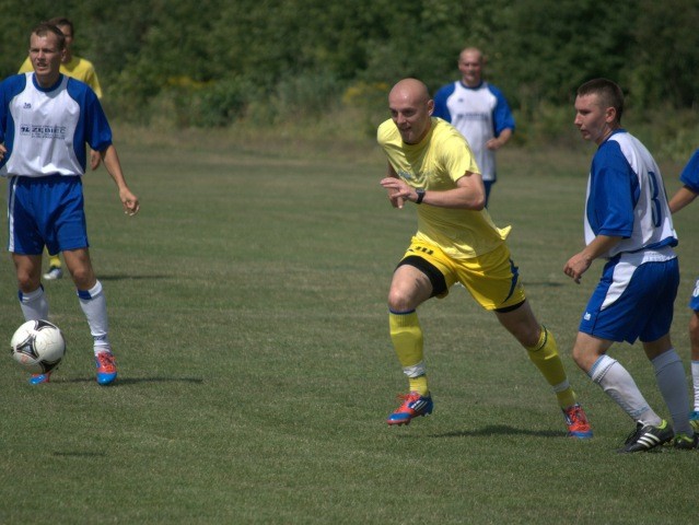 Juventa Starachowice pokonaa w ostatnim sparingu Kamienn Brody 1:0. Jedyn bramk dla starachowiczan zdoby w 70. minucie spotkania Dariusz Andua.