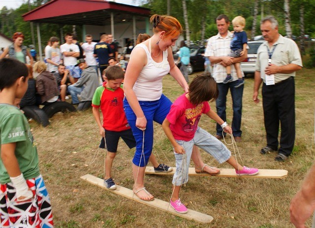 5 sierpnia, na terenie kompleksu sportowo - rekreacyjnego w Brodach, odby si XIV plenerowy festyn 