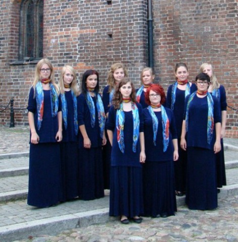 Od wielu lat tradycj Dziewczcego Chru "Portamento", dziaajcego w Modzieowym Domu Kultury w Starachowicach, jest udzia w letnich warsztatach muzyki dawnej.