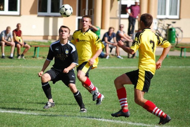 Juniorzy starsi Juventy Starachowice wygrali w meczu wyjazdowym ze Stal Kunw 5:2.