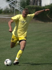 Juventa Starachowice pokonaa w ostatnim sparingu Kamienn Brody 1:0. Jedyn bramk dla starachowiczan zdoby w 70. minucie spotkania Dariusz Andua.