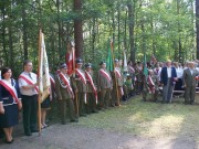 Jak co roku, 4 lipca przy pomniku ofiar II Wojny wiatowej odbya si uroczysto patriotyczna w 69 rocznic pacyfikacji wsi. 